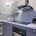In - Stare * Estetino