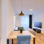 In - Stare Apart-hotel *