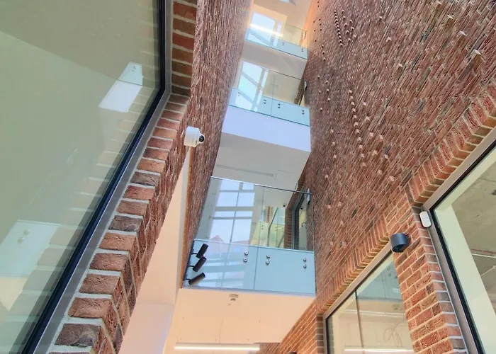 Apartahotel In - Stare *