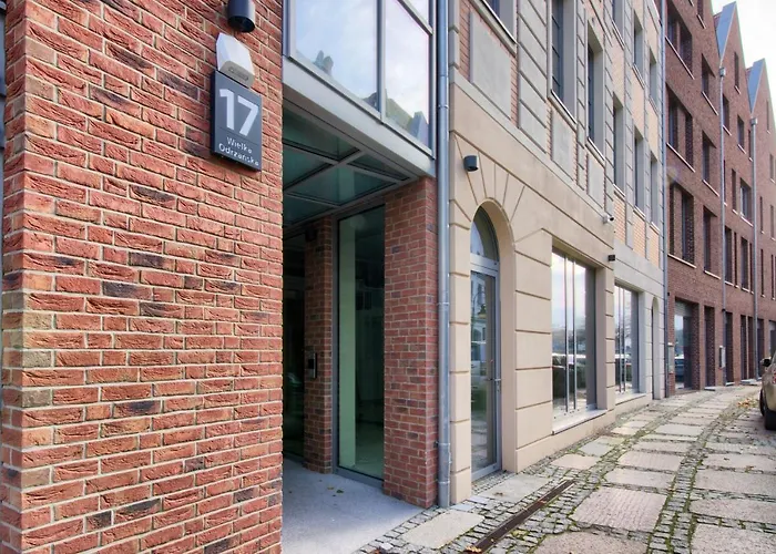 Apartahotel In - Stare *