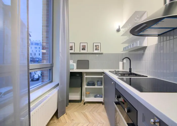 In - Stare Apartahotel *