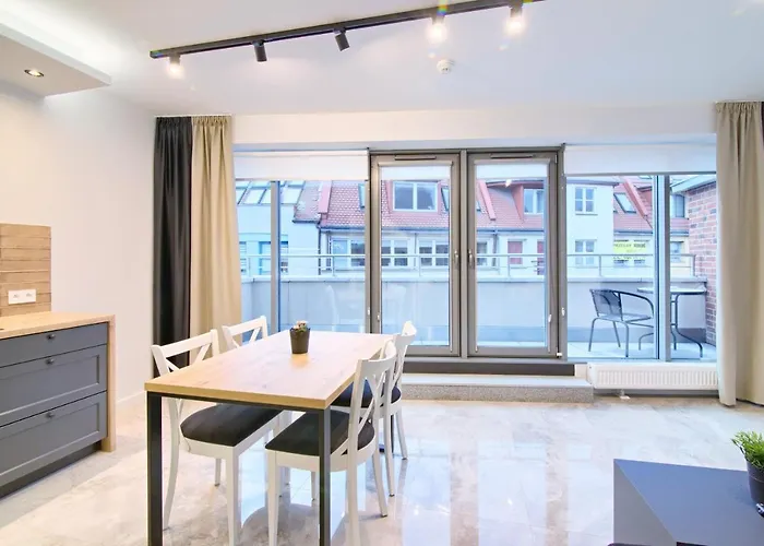 In - Stare Apartahotel *