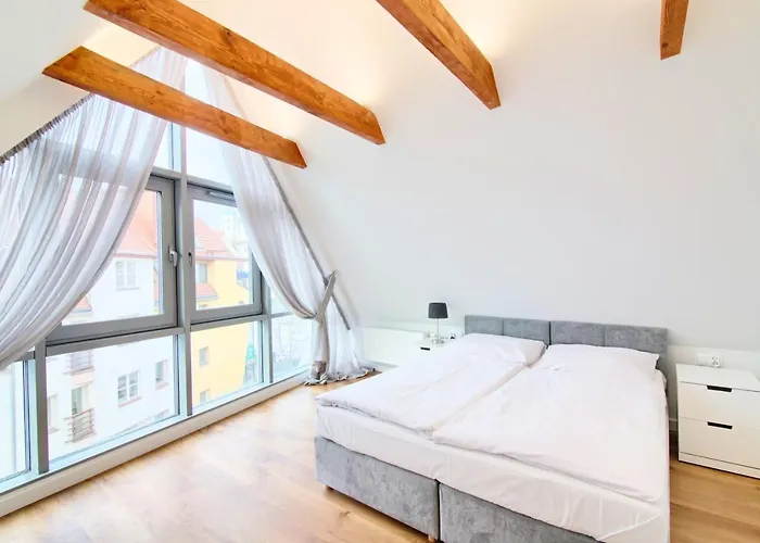 In - Stare Apartahotel